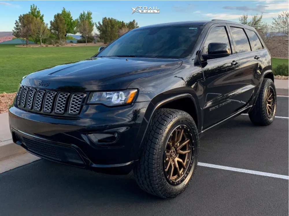 Off-road tires for Grand Cherokee